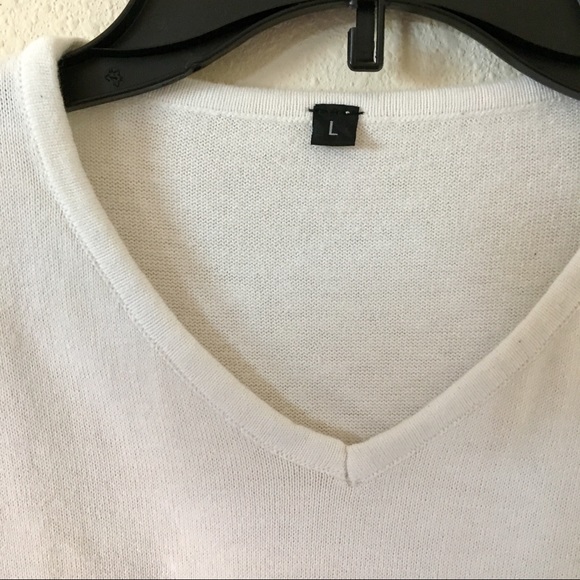 sweater - Picture 2 of 4